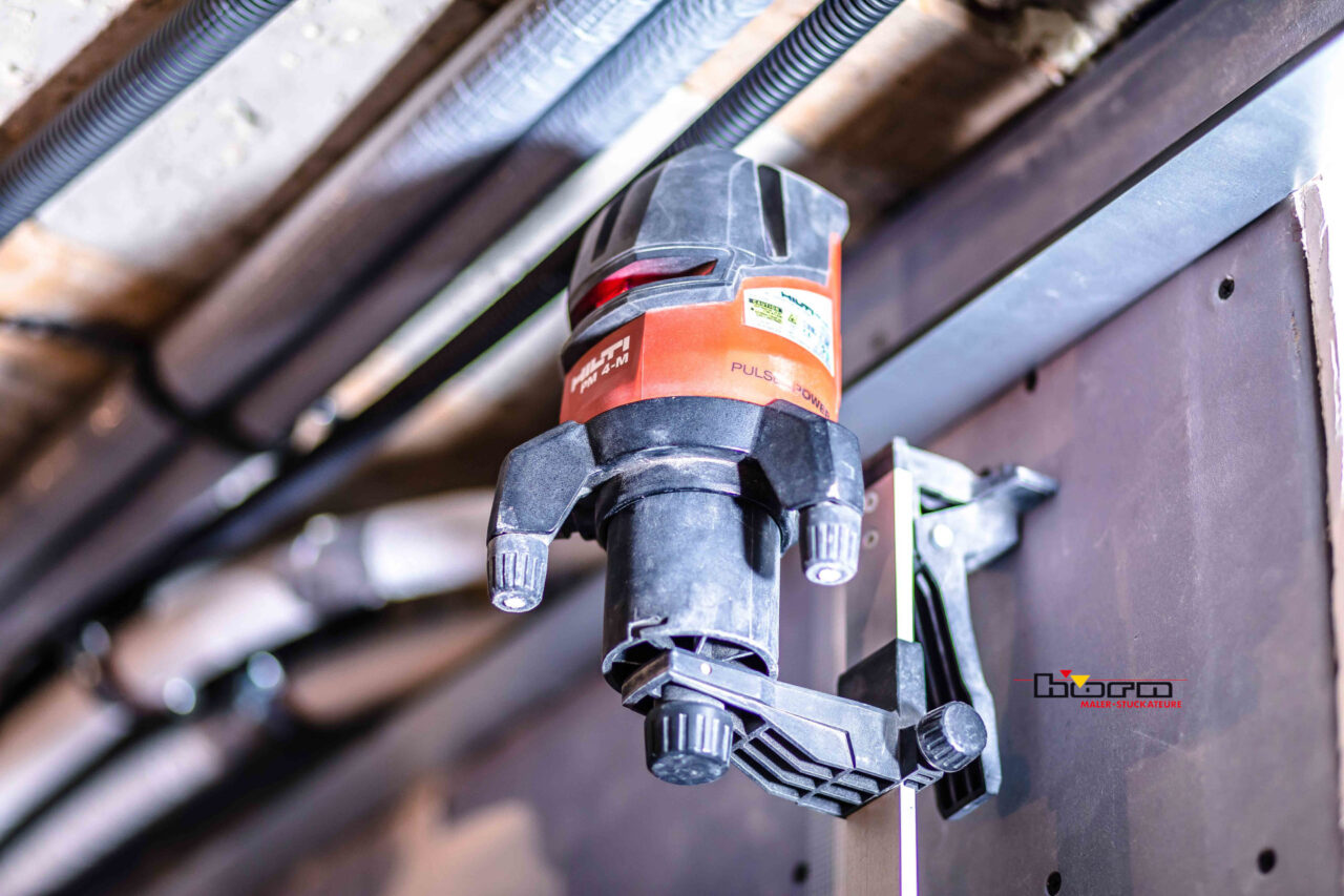 Trockenbau Montage­wände Ver­kofferungen Brand­schutz Dach­geschoss­ausbau 06